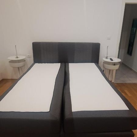Apartment Kaza In Center, With Terrace, Private Parking, Step To The Sea Opatija Zewnętrze zdjęcie