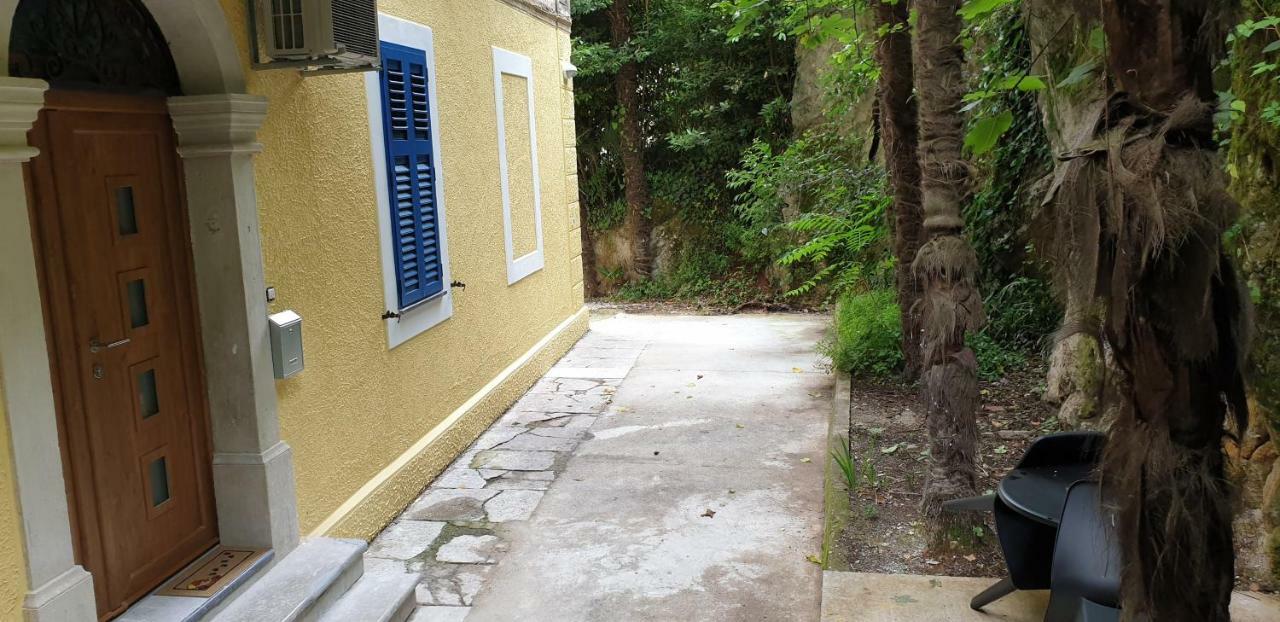 Apartment Kaza In Center, With Terrace, Private Parking, Step To The Sea Opatija Zewnętrze zdjęcie