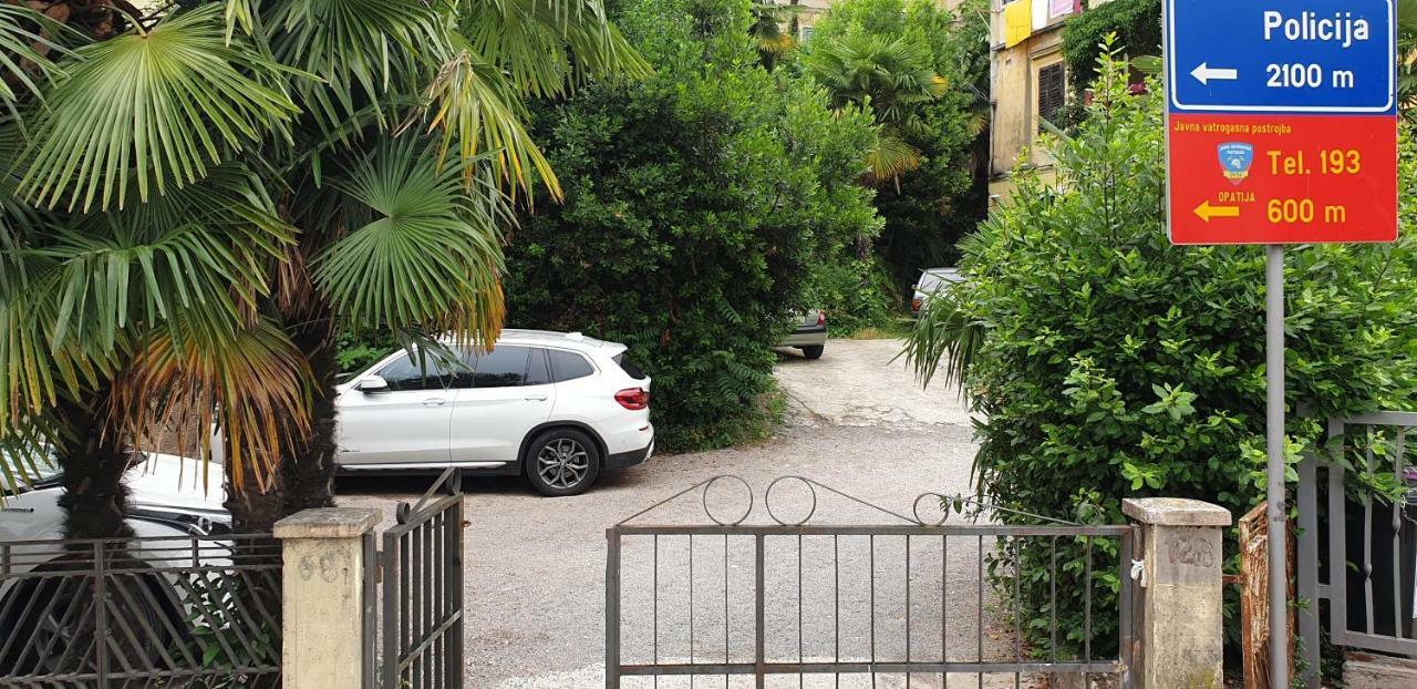 Apartment Kaza In Center, With Terrace, Private Parking, Step To The Sea Opatija Zewnętrze zdjęcie
